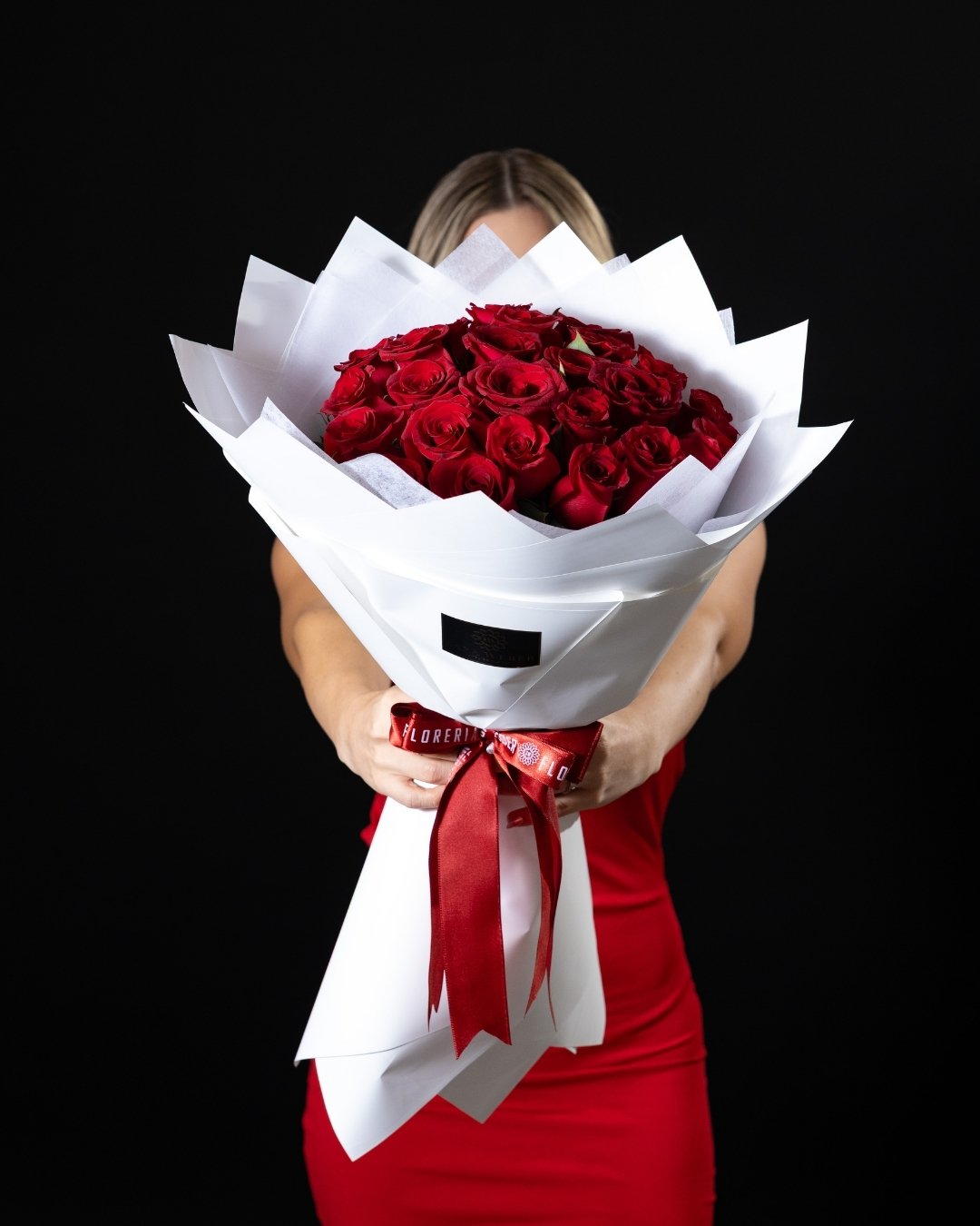 Ramo de 24 rosas para regalar en bolivia