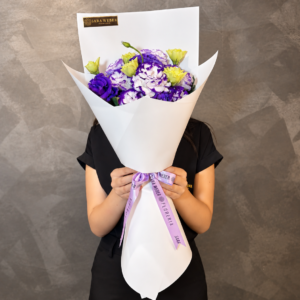 Ramo con Lisianthus morados